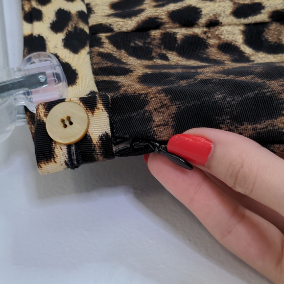 RARE Vintage 90s Moschino off runway leopard skirt 🙀 - Picture 4 of 10